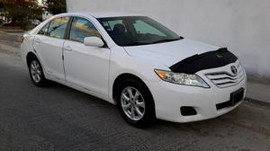 flamante e impecable Toyota camry  le 4 cilindros fact
