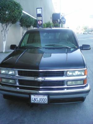 Chevrolet Suburban ~ Remate$ Pesos.