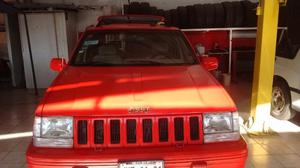 JEEP CHEROKEE  ROJO $