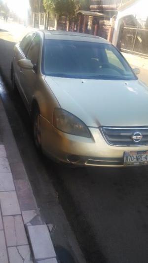 Nissan Altima Sedán 