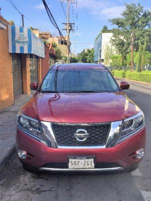 Nissan Pathfinder SUV 