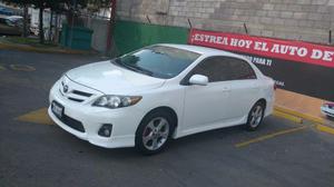 Toyota Corolla Sedán 