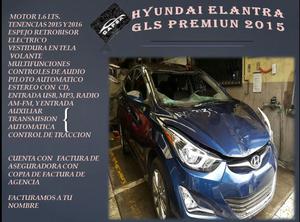 Hyundai Elantra Sedán 
