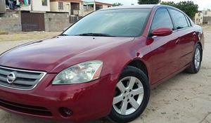 Nissan Altima Sedán 