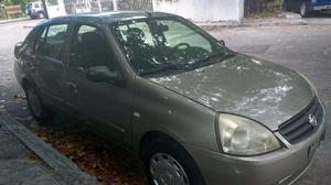 Nissan Platina Sedán 