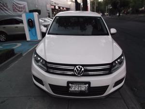 Volkswagen Tiguan 1.4T BASE 