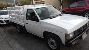 Nissan Pick-Up Sedán 