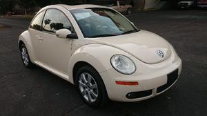 VW Beetle GLS 2.0L Tiptronic Color Crema 