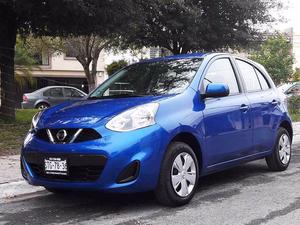 Nissan MARCH  color Azul