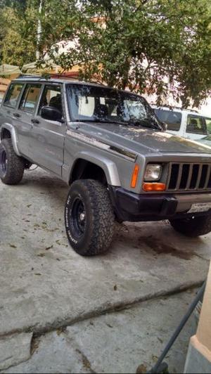 Jeep Cherokee 4 x 