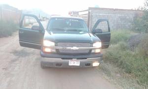 Chevrolet Silverado Familiar 