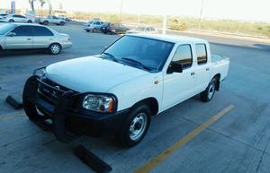 Nissan Doble Cabina