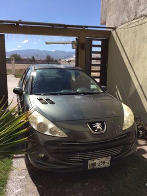 Peugeot 207 Sedán 