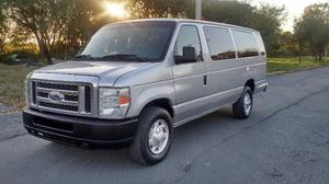 Econoline E- Pasajeros 