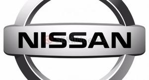 Nissan Versa ()