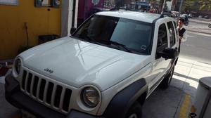 se vende camioneta jeep liberty sport 