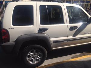 Jeep Liberty 4 x 