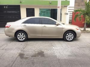 Toyota Camry Familiar 