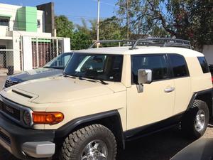 Toyota FJ Cruiser 4 x 