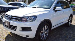 Volkswagen Touareg ()