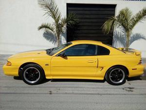 FORD MUSTANG GT 