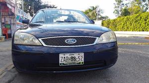 Ford Mondeo Sedán 