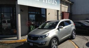 Kia Sportage ()