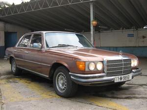 MERCEDES BENZ 450 SE ANTIGUO