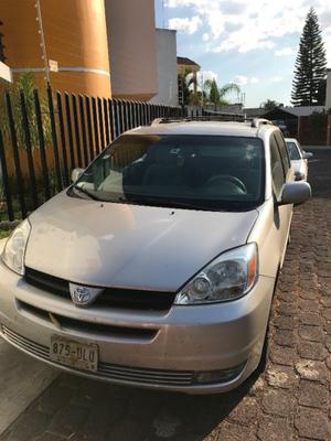 TOYOTA SIENNA NACIONAL 