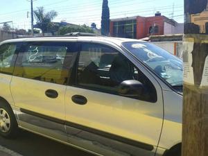 Ford Windstar Familiar  color plata