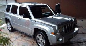 Jeep Patriot ()