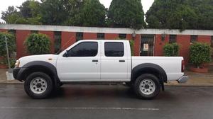 Nissan Frontier doble cabina 
