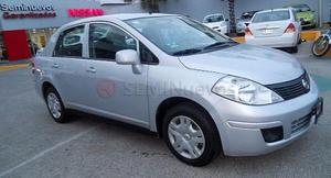 Nissan Tiida ()