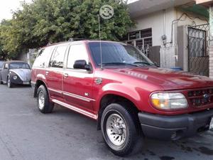 Ford Explorer SUV 