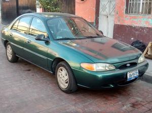 Ford Escort Sedán 