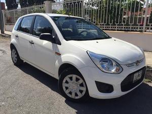 Ford Fiesta Ikon  en venta de contado o a meses.