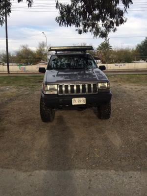 Jeep cherokee Laredo