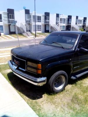 Chevrolet Silverado Familiar 