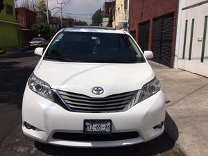 Toyota Sienna 5p Limited aut piel Limited q/c DVD