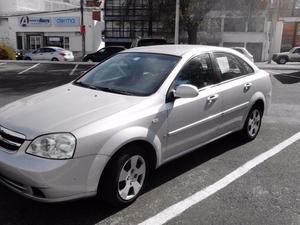 Chevrolet Optra LS  plateado, circula diario