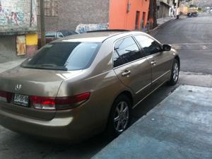 Honda Accord Sedán 