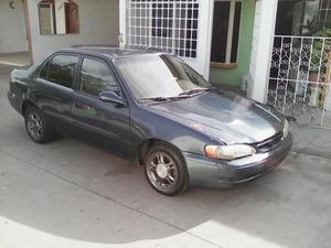 Toyota Corolla Sedán 