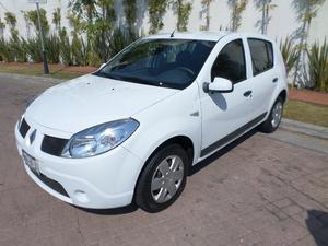 Renault Sandero 5p Expression 5vel a/a