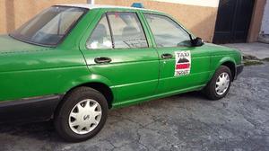 Nissan Tsuru Sedán  CON CLIMA