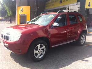 DUSTER  AUTOMÁTICO ROJO