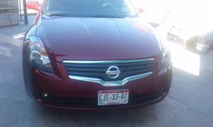Altima  Impecable