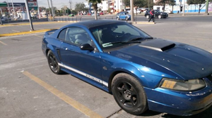 Ford mustang  v6 automatico URGE