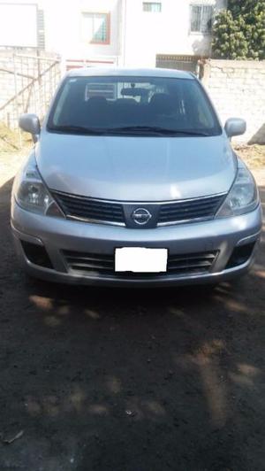 Nissan Tiida Sedán 