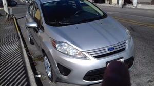 Ford Fiesta Sedán 