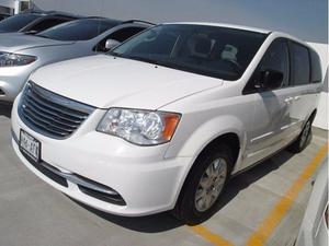 Chrysler Town & Country LX 